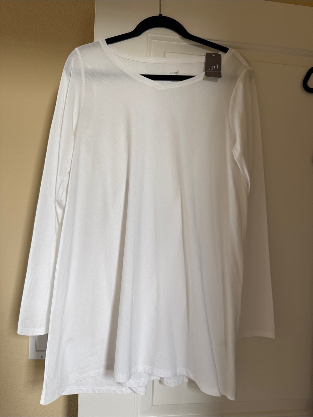 J. Jill NWT Pure elliptical White V-Neck Long Sleeve Tunic Top ST Pima cotton